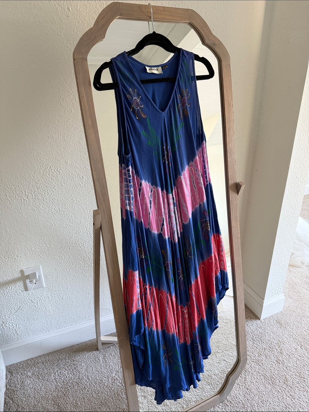 Vintage Pagoda Sleeveless Blue Tie-Dye Maxi Dress with Pink Accents